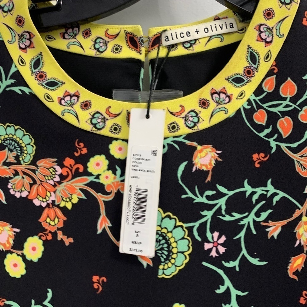 ALICE + OLIVIA Keaton Crewneck Shift Dress - Picture 6 of 10